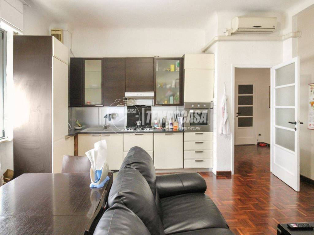 appartamento in vendita a Milano in zona Porta Vittoria