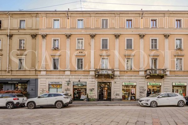 appartamento in vendita a Milano in zona Piazzale Lodi