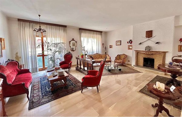 appartamento in vendita a Milano in zona Loreto