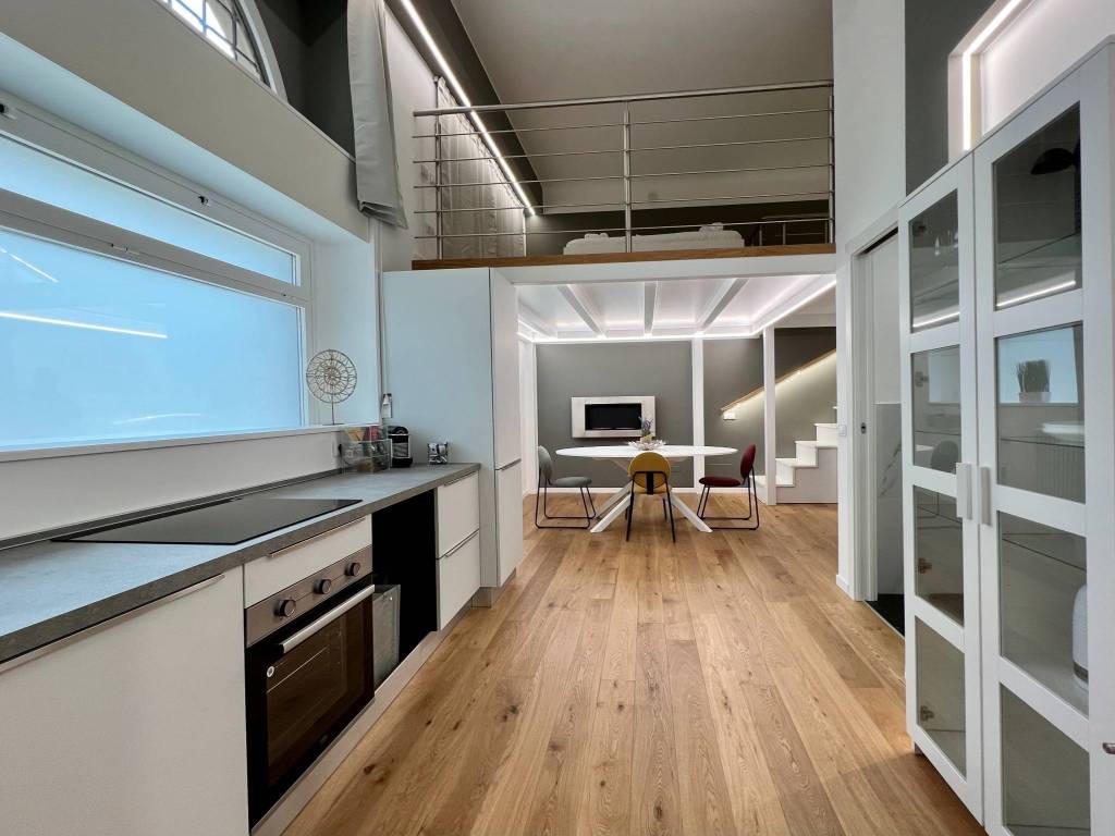appartamento in vendita a Milano in zona Solari