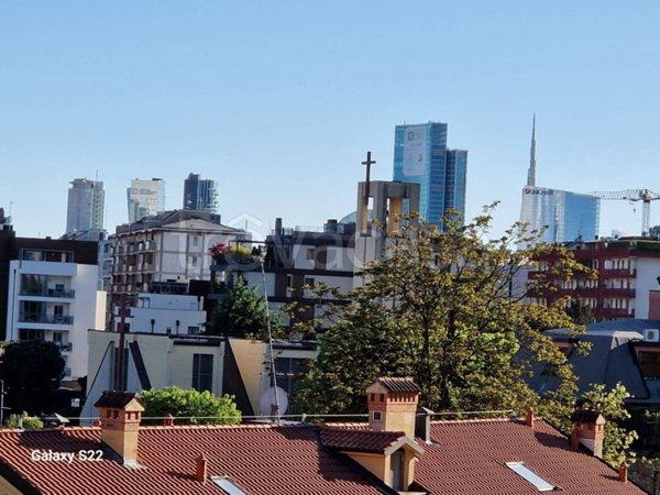 appartamento in vendita a Milano in zona Cascina dei Pomi