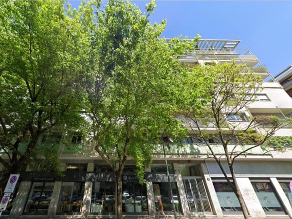 appartamento in vendita a Milano in zona Sempione