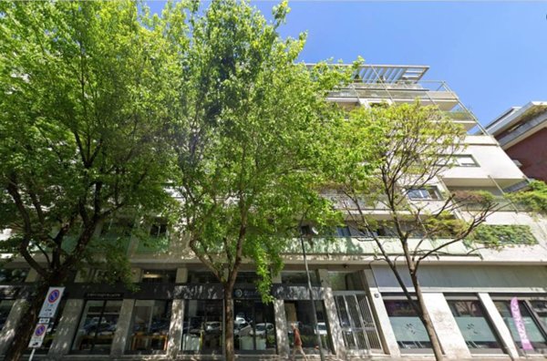 appartamento in vendita a Milano in zona Sempione