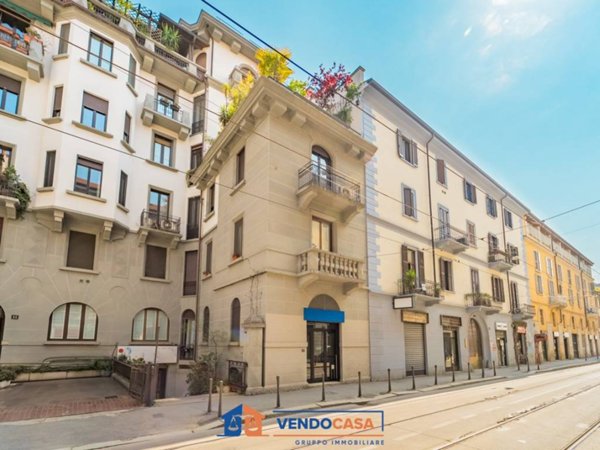 negozio in vendita a Milano in zona Isola