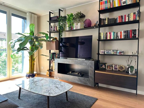 appartamento in vendita a Milano in zona Isola
