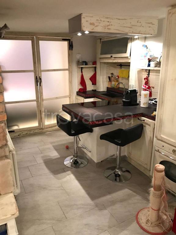 appartamento in vendita a Milano in zona Porta Genova