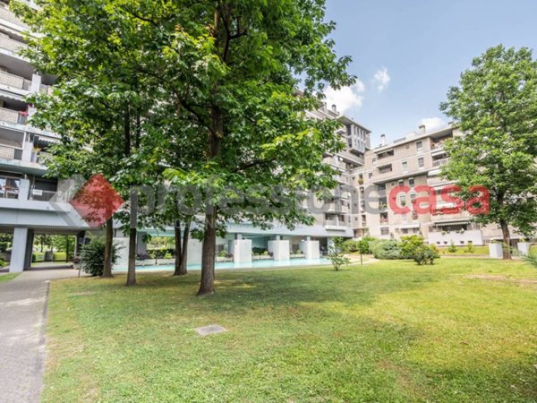 appartamento in vendita a Milano in zona Barona
