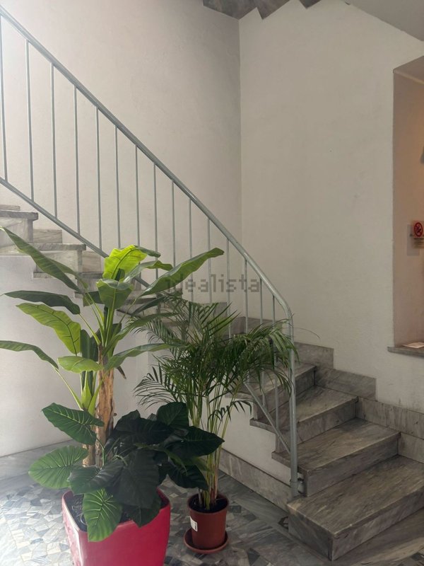 appartamento in vendita a Milano in zona Lorenteggio