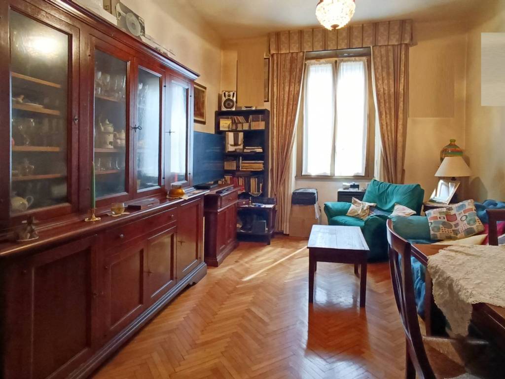 appartamento in vendita a Milano in zona Famagosta