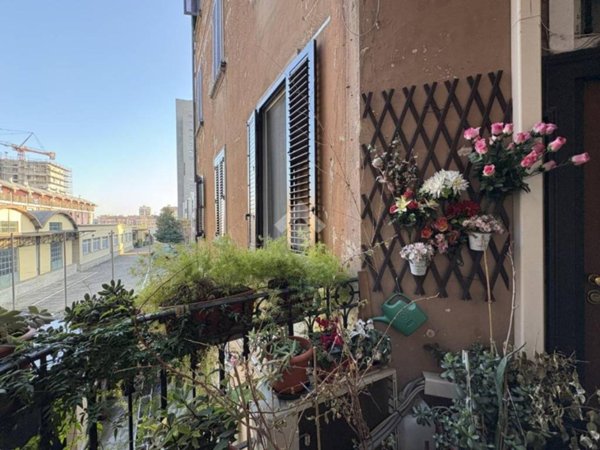appartamento in vendita a Milano in zona Famagosta