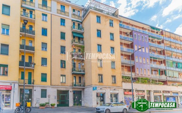 appartamento in vendita a Milano in zona Montalbino