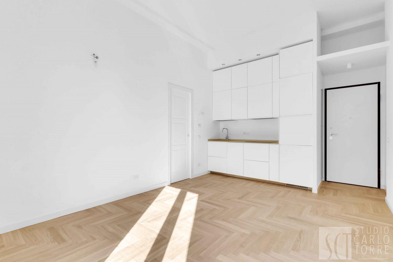 appartamento in vendita a Milano in zona Porta Ticinese