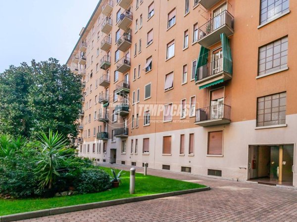 appartamento in vendita a Milano in zona Niguarda