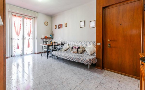 appartamento in vendita a Milano in zona Segnano