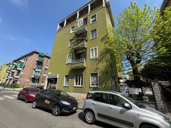 appartamento in vendita a Milano in zona Gorla