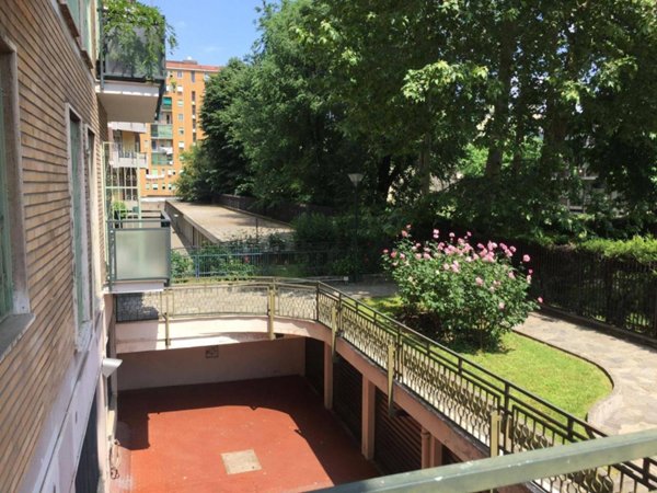 appartamento in vendita a Milano in zona Casoretto