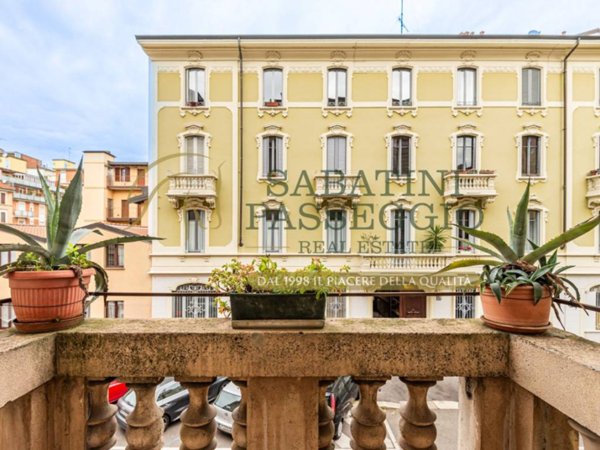 appartamento in vendita a Milano in zona Bocconi