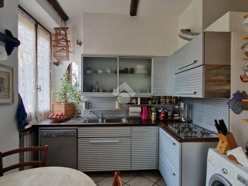 appartamento in vendita a Milano in zona Chiesa Rossa