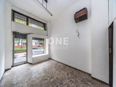 negozio in vendita a Milano in zona Città Studi