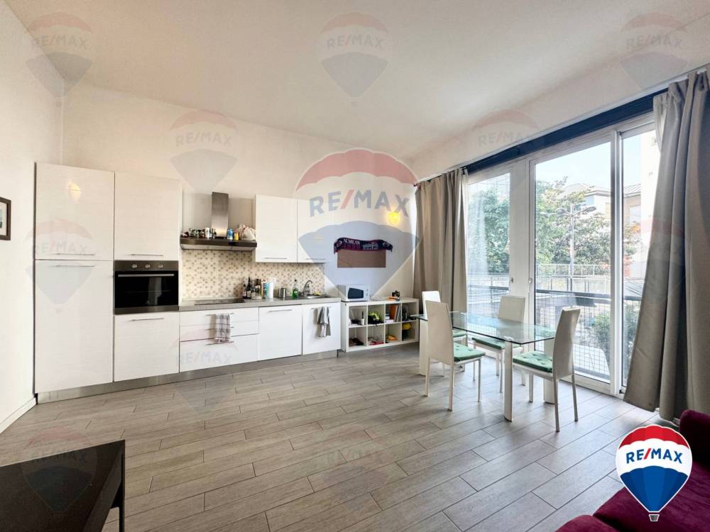 appartamento in vendita a Milano in zona Piazzale Lodi