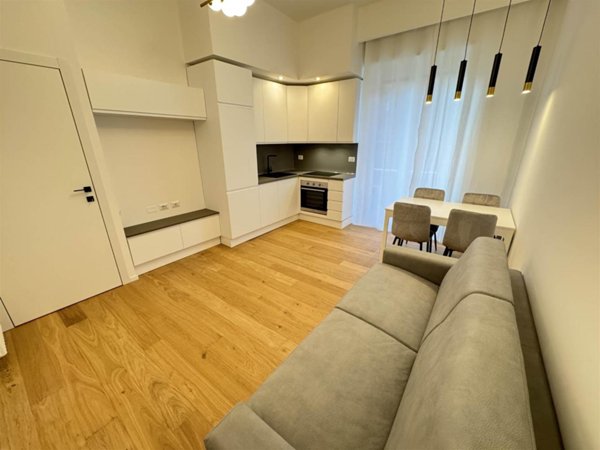 appartamento in vendita a Milano in zona Cagnola