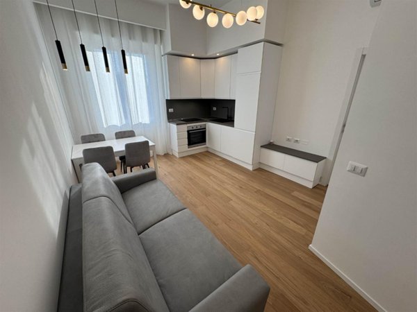 appartamento in vendita a Milano in zona Cagnola