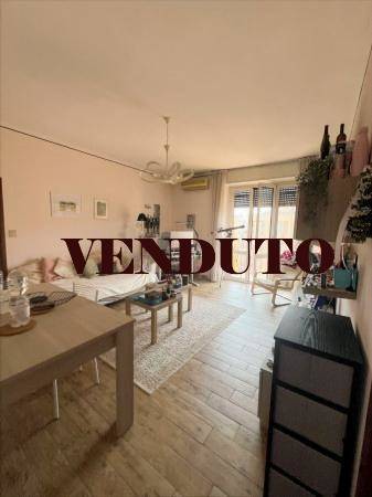 appartamento in vendita a Milano in zona Feltre