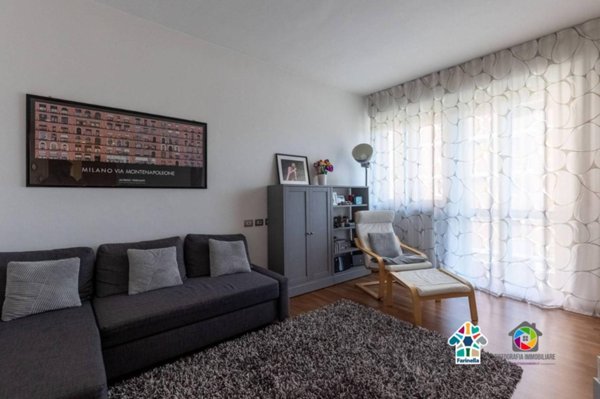 appartamento in vendita a Milano in zona Segnano