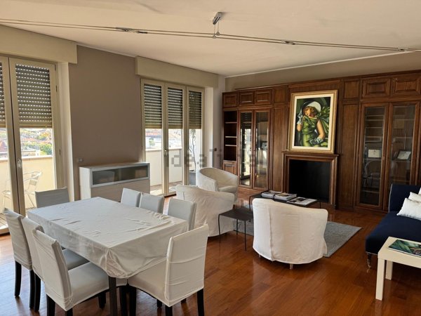 appartamento in vendita a Milano in zona Cagnola