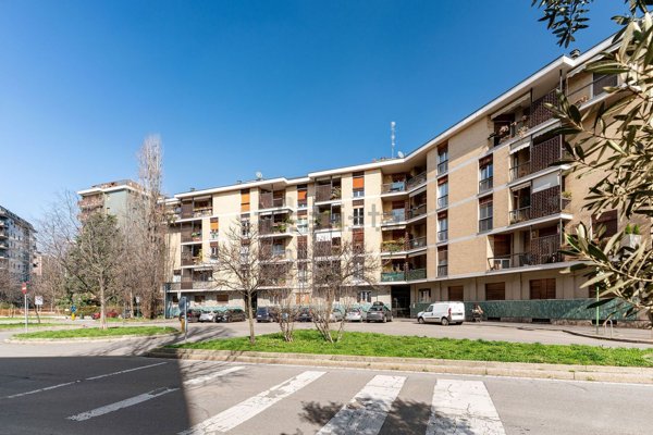 appartamento in vendita a Milano in zona San Siro