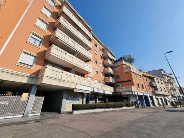 appartamento in vendita a Milano in zona Trenno