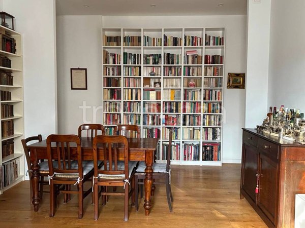 appartamento in vendita a Milano in zona Cascina dei Pomi