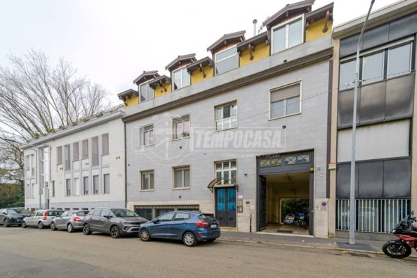 appartamento in vendita a Milano in zona Corvetto