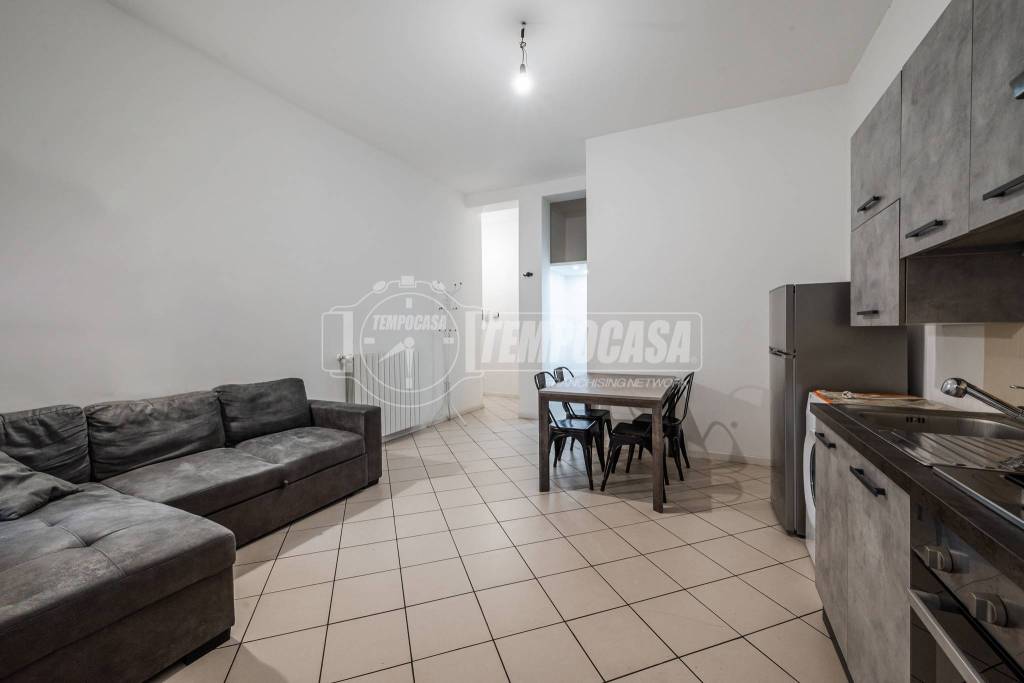 appartamento in vendita a Milano in zona Corvetto