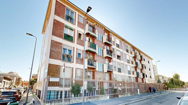 appartamento in vendita a Milano in zona Crescenzago