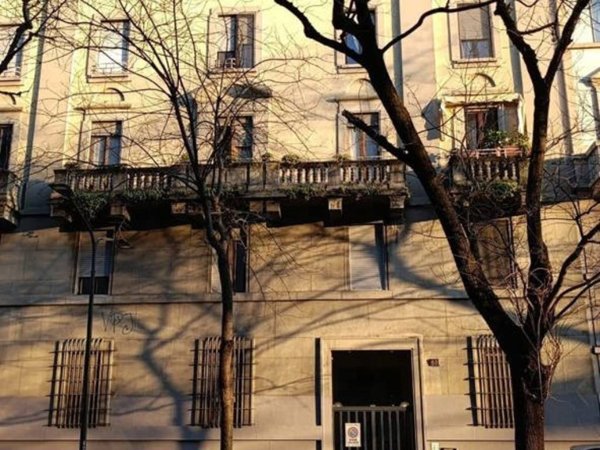 ufficio in vendita a Milano in zona Isola