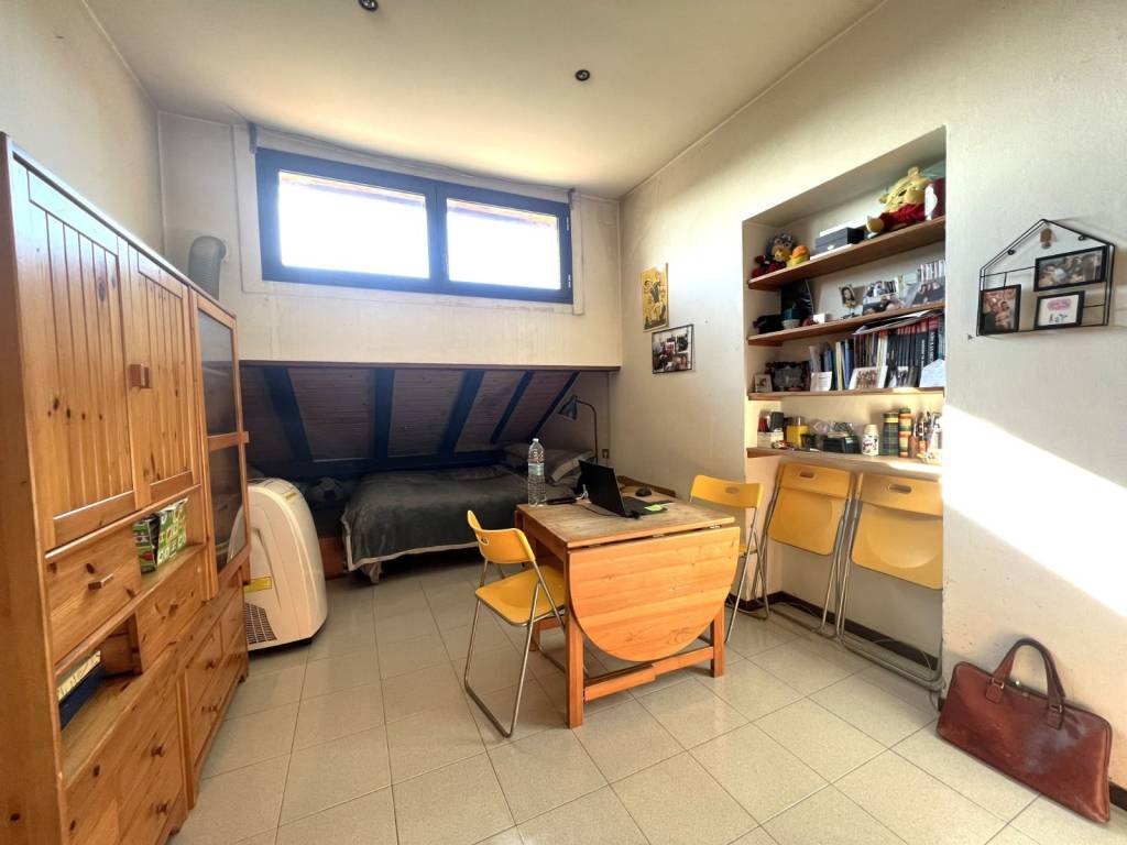 appartamento in vendita a Milano in zona XXII Marzo