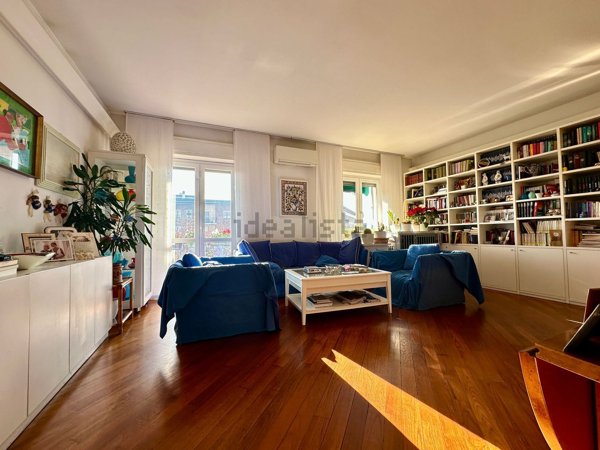 appartamento in vendita a Milano in zona Porta Genova