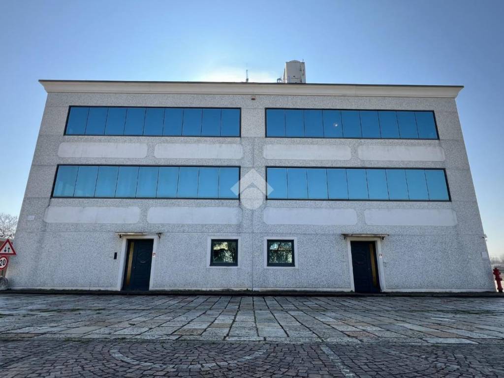 ufficio in vendita a Milano