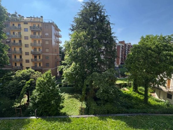 appartamento in vendita a Milano in zona Barona
