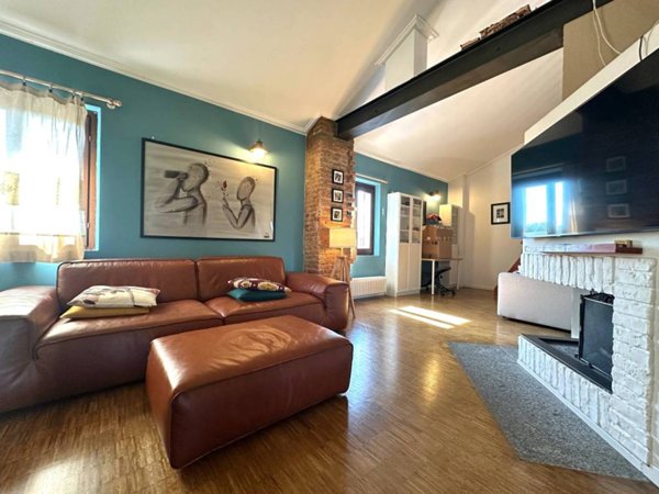 appartamento in vendita a Milano in zona Famagosta