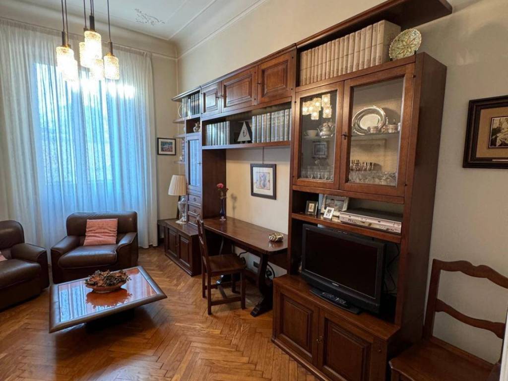 appartamento in vendita a Milano in zona Solari