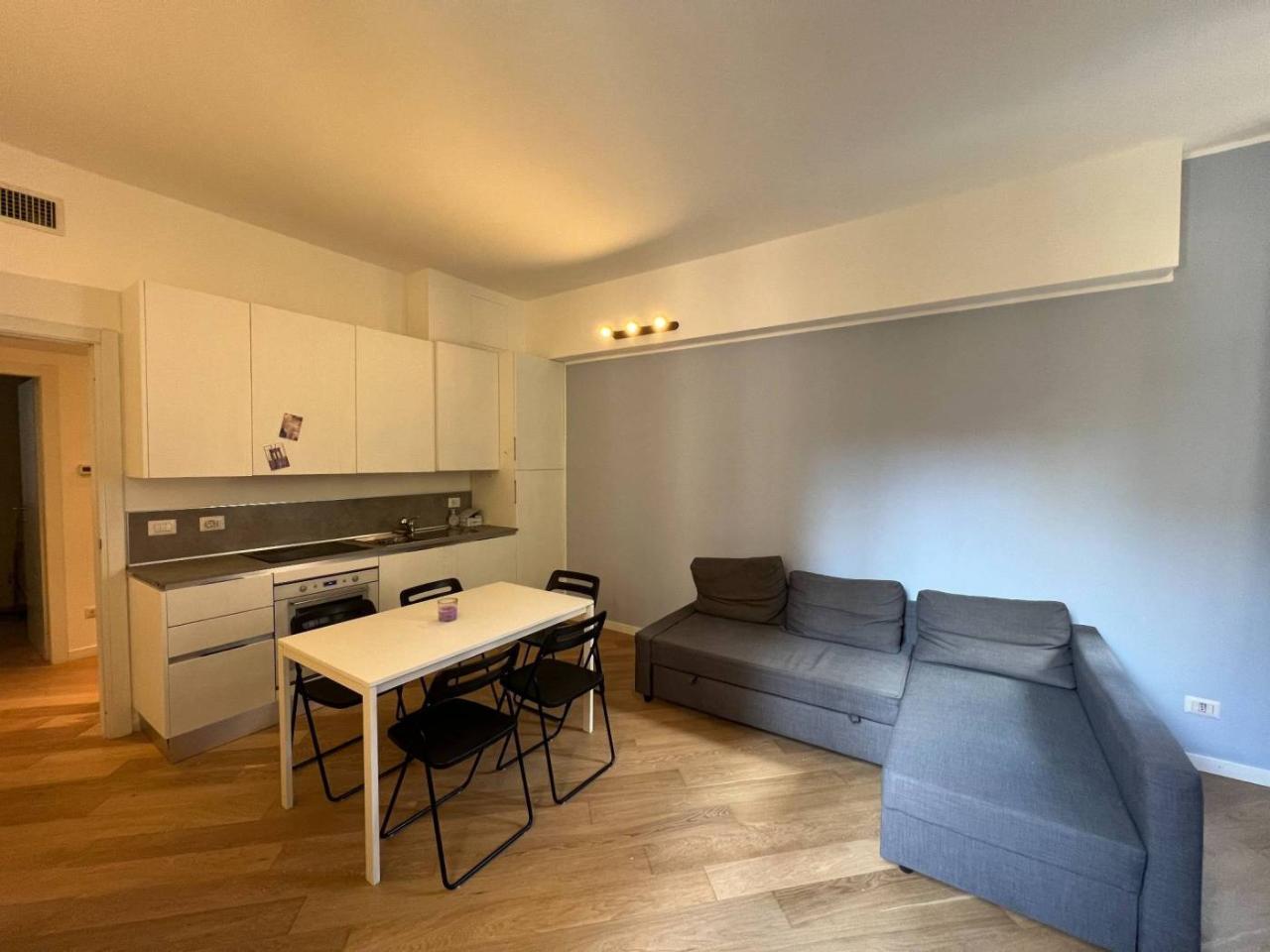 appartamento in vendita a Milano in zona Casoretto