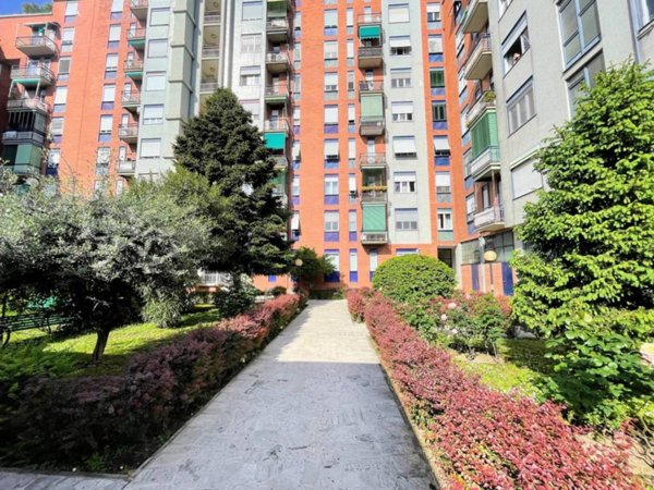 appartamento in vendita a Milano in zona Crescenzago