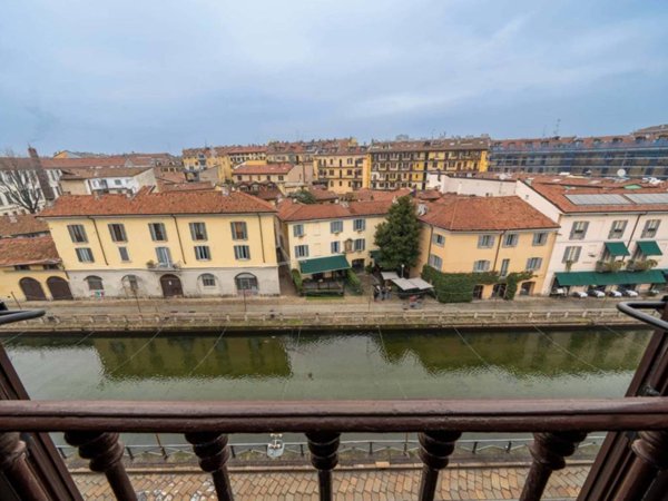 appartamento in vendita a Milano in zona Porta Ticinese
