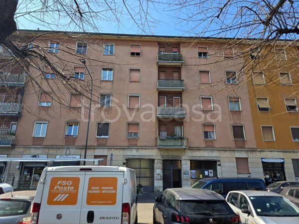 appartamento in vendita a Milano in zona Dergano