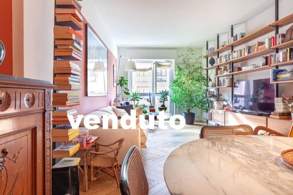 appartamento in vendita a Milano in zona Solari