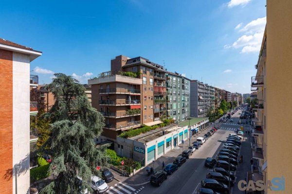 appartamento in vendita a Milano in zona Città Studi