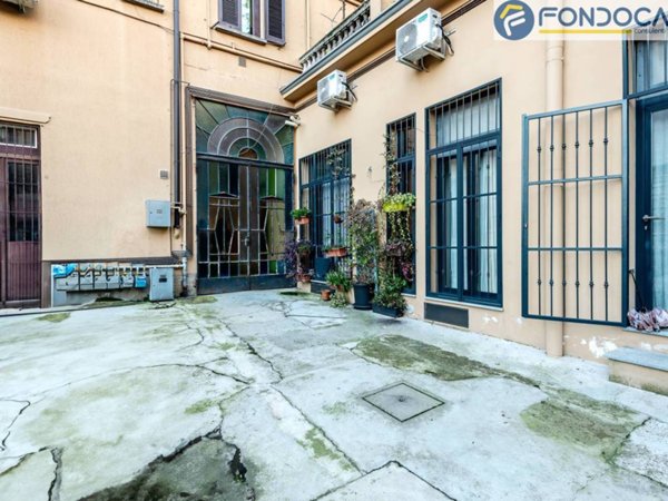appartamento in vendita a Milano in zona Chiesa Rossa