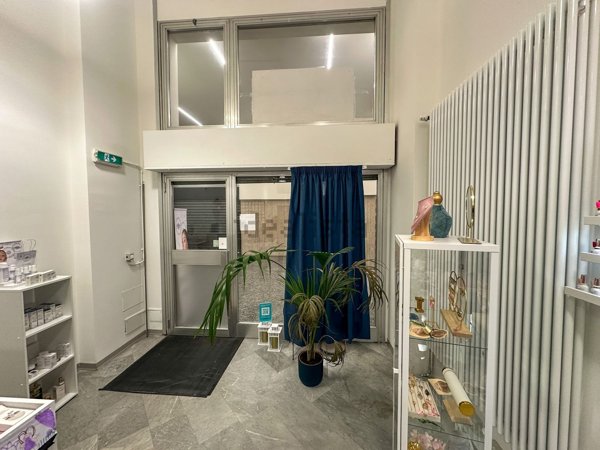 negozio in vendita a Milano in zona Porta Venezia